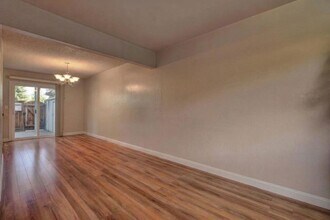 3537 Dalton Common in Fremont, CA - Building Photo - Building Photo