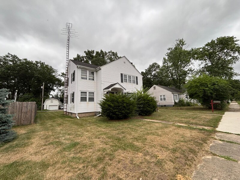 312 S Porter St in Michigan City, IN - Building Photo