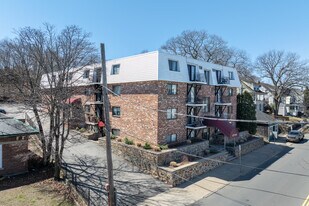 458-460 Eastern Ave in Lynn, MA - Building Photo