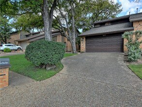 8123 Forest Mesa Dr in Austin, TX - Building Photo - Building Photo