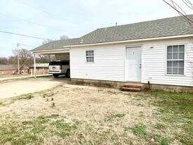 3907 Hill Dr in Jonesboro, AR - Building Photo