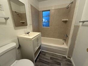 661-665 Maple St in West Sacramento, CA - Building Photo - Building Photo