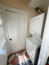 82 Holland St, Unit 1 in Somerville, MA - Building Photo - Building Photo