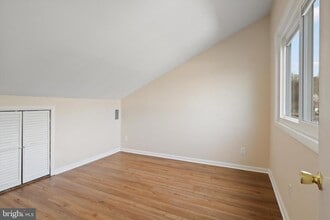 103 Farmington Ln in Sterling, VA - Building Photo - Building Photo