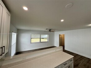 2436 Van Buren St in Hollywood, FL - Building Photo - Building Photo