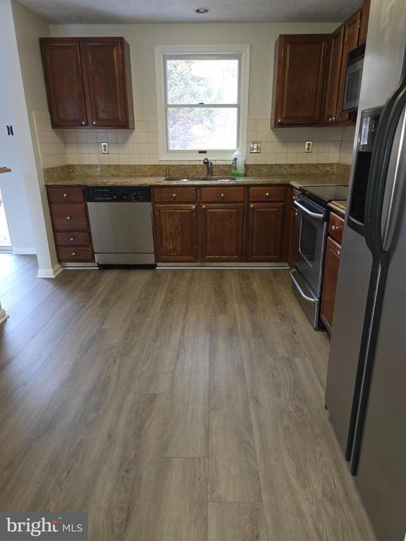 10854 Green View Way in Columbia, MD - Building Photo - Building Photo