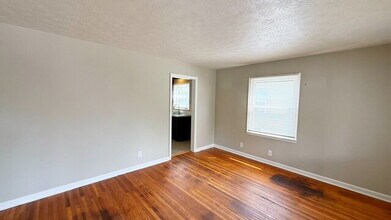 706 Fletcher Ln in Beech Grove, IN - Building Photo - Building Photo