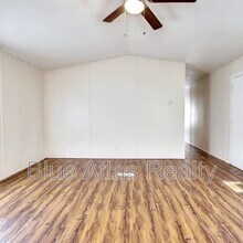 825 Dawn Light Dr in Arlington, TX - Building Photo - Building Photo