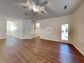 307 Camp dr in Dallas, GA - Foto de edificio - Building Photo