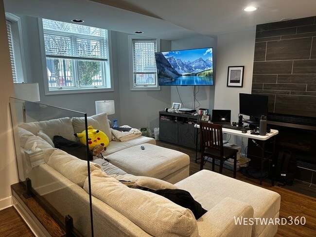 2629 N Ashland Ave in Chicago, IL - Building Photo - Building Photo