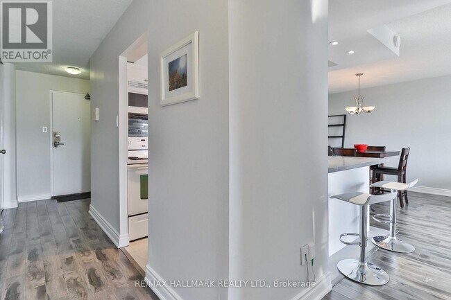 40 Bay Mills Blvd in Toronto, ON - Building Photo - Building Photo