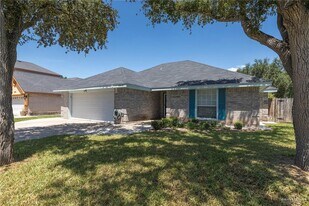 17 Post Oaks Rd in Edinburg, TX - Building Photo