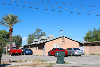 1613-1621 N Bryant Ave in Tucson, AZ - Building Photo - Building Photo