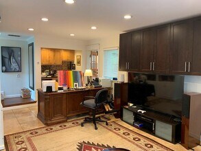 1515 Karen Ave in Austin, TX - Building Photo - Building Photo
