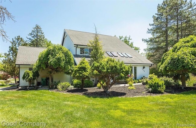 property at 30384 Castleford Ct