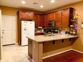3121 Village Park Dr in Roseville, CA - Building Photo - Building Photo