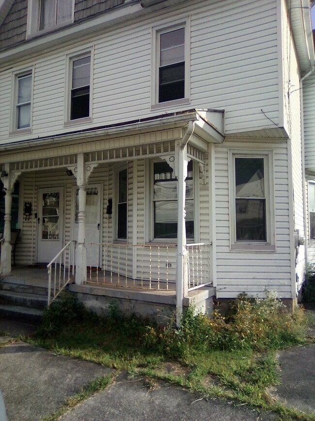 239 Butler St in Pittston, PA - Building Photo - Building Photo