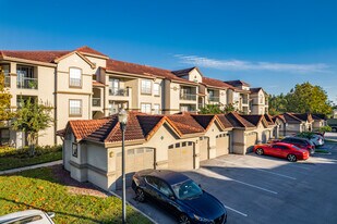 Lakeview at Calusa Trace in Lutz, FL - Building Photo