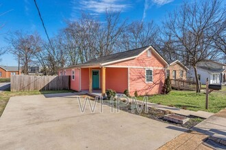 1750 22nd Ave N in Nashville, TN - Building Photo - Building Photo