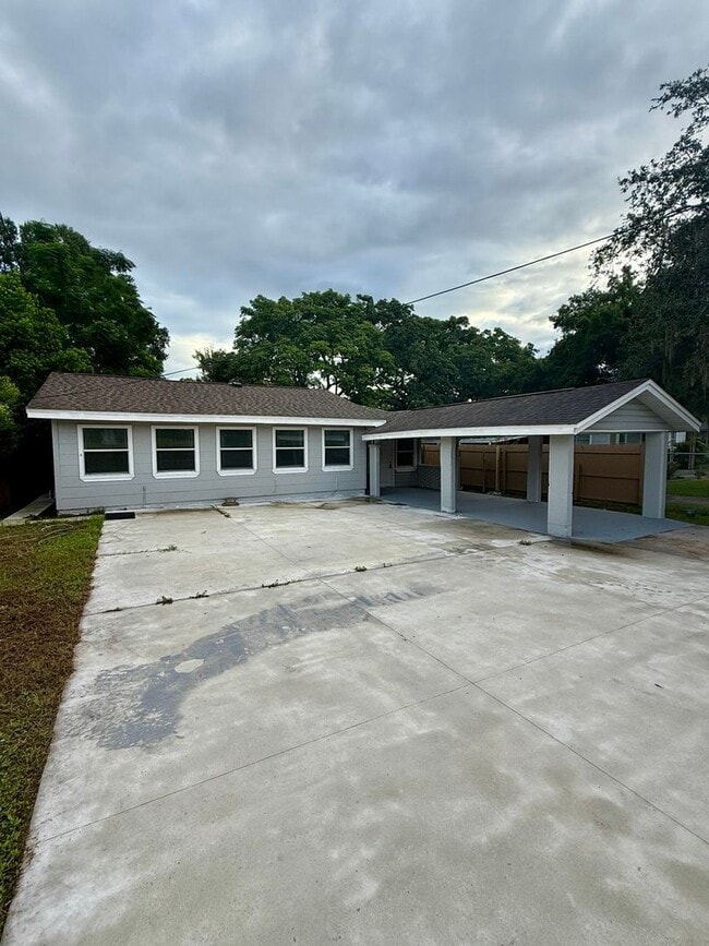 2416 Golfview St in Lakeland, FL - Building Photo - Building Photo