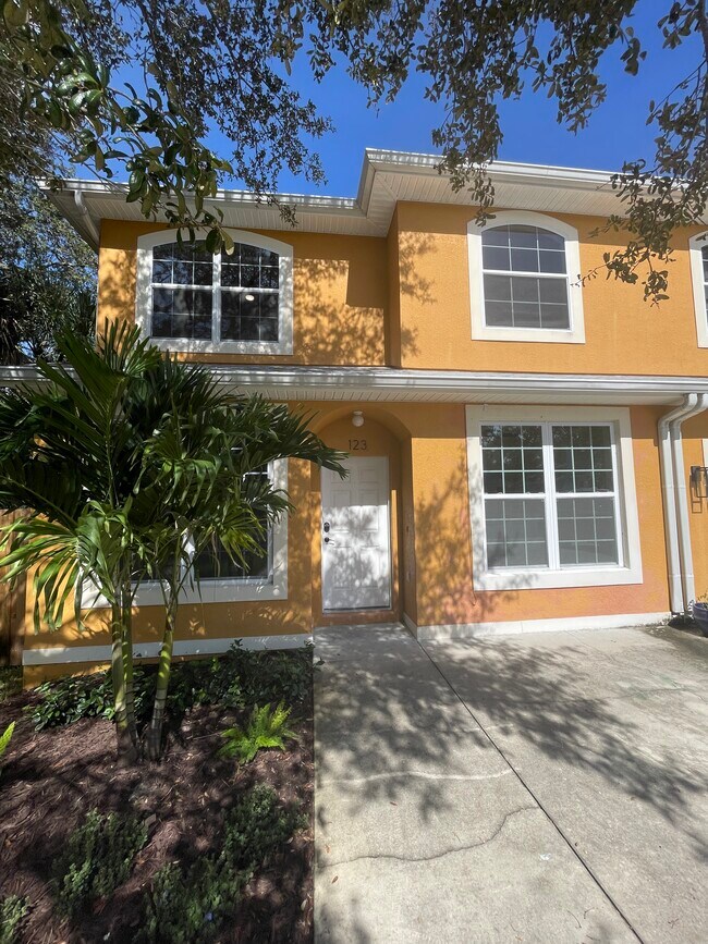 property at 123 Kenwood Ave