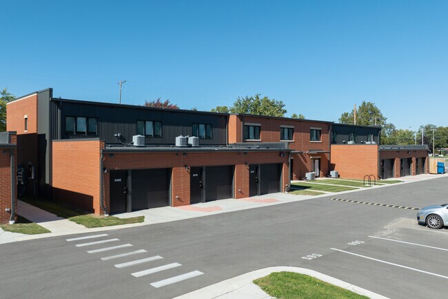 Union Suites on Michael in Wyoming, MI - Building Photo - Building Photo