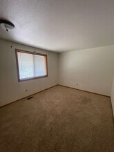 1699 SW Country Club Pl in Corvallis, OR - Building Photo - Building Photo