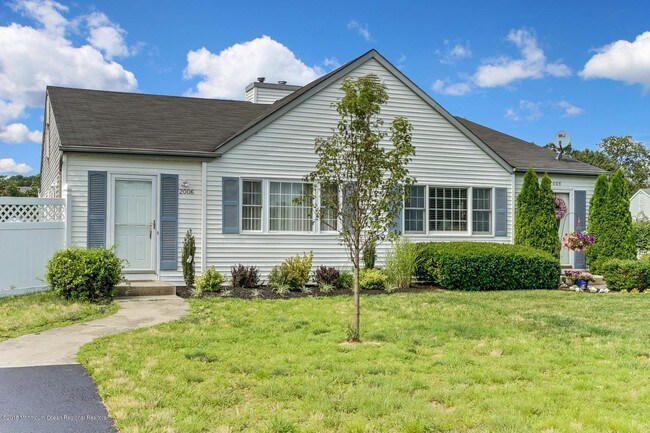 2006 Bookbinder Ct in Toms River, NJ - Building Photo - Building Photo