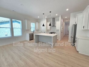 511 Bowman Rd in Charlotte, NC - Building Photo - Building Photo
