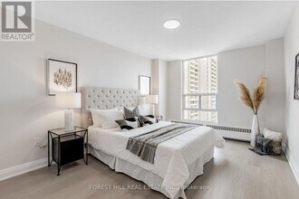 141-1141 Lyon Ct in Toronto, ON - Building Photo - Building Photo