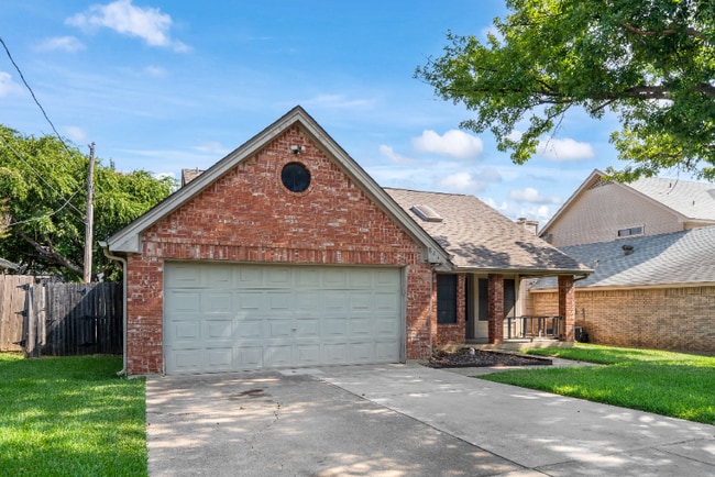 821 Meadowdale Rd in Arlington, TX - Building Photo - Building Photo