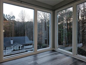 1307 Natchez Trace in Atlanta, GA - Foto de edificio - Building Photo