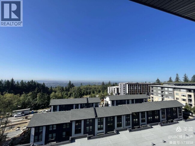 9228 Slopes Mews in Burnaby, BC - Building Photo - Building Photo