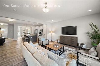 2028 Finchley St in Winston-Salem, NC - Building Photo - Building Photo