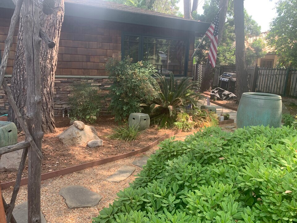 14715 Greenleaf St, Unit Sweet RetreatGreenleaf St in Sherman Oaks, CA - Foto de edificio