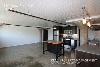 710 Main St in Rollinsford, NH - Building Photo - Building Photo