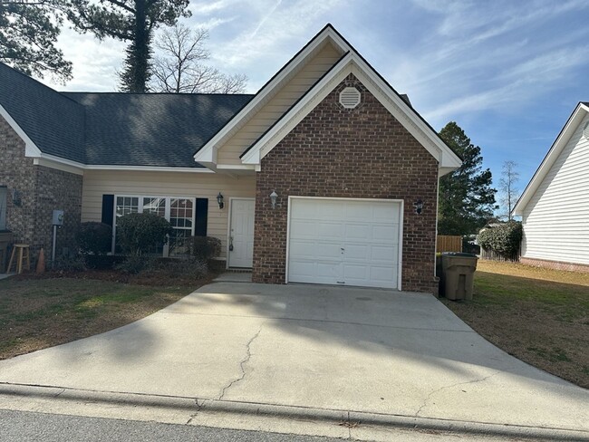 7 Crossings Dr in Richmond Hill, GA - Building Photo - Building Photo