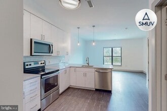 301 McMechen St in Baltimore, MD - Building Photo - Building Photo