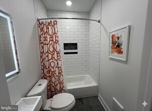 2115 E Chelten Ave in Philadelphia, PA - Building Photo - Building Photo