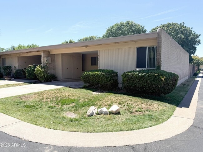 5554 N 10th St in Phoenix, AZ - Building Photo - Building Photo