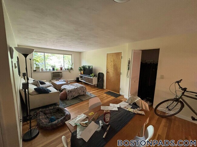 39 Englewood Ave in Boston, MA - Building Photo - Building Photo