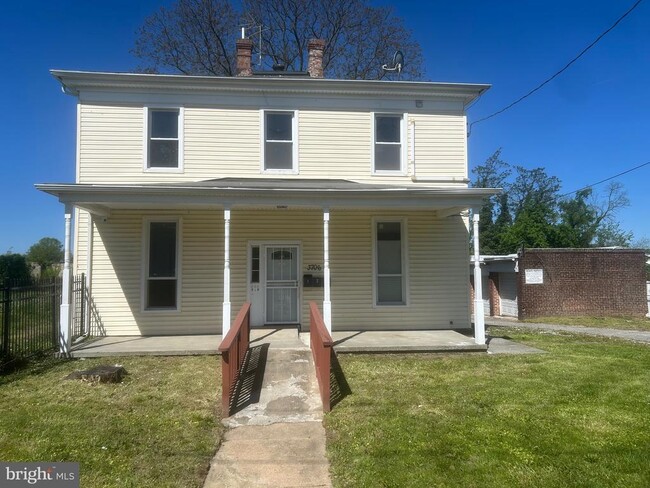 property at 3706 Old York Rd