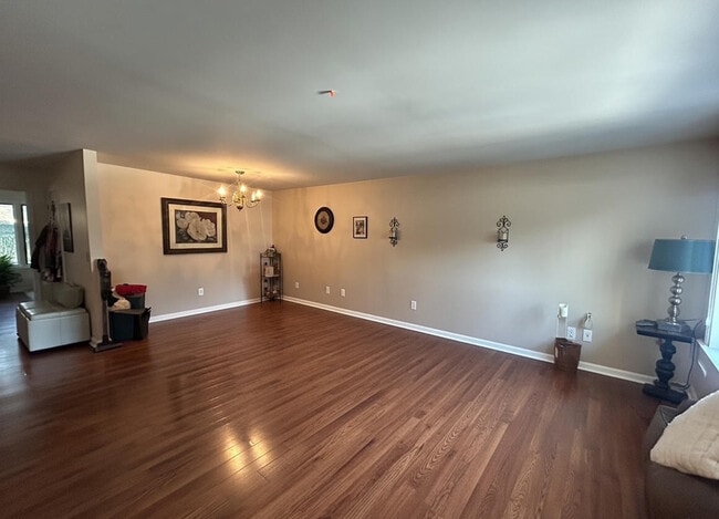 9 Augusta Dr in Annandale, NJ - Building Photo - Building Photo