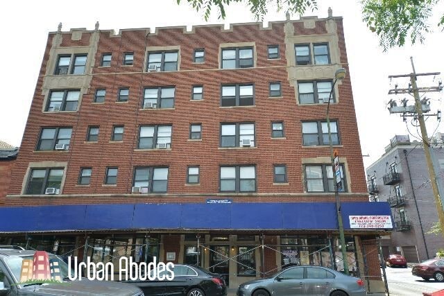 744 W Belmont, Unit A00C in Chicago, IL - Building Photo