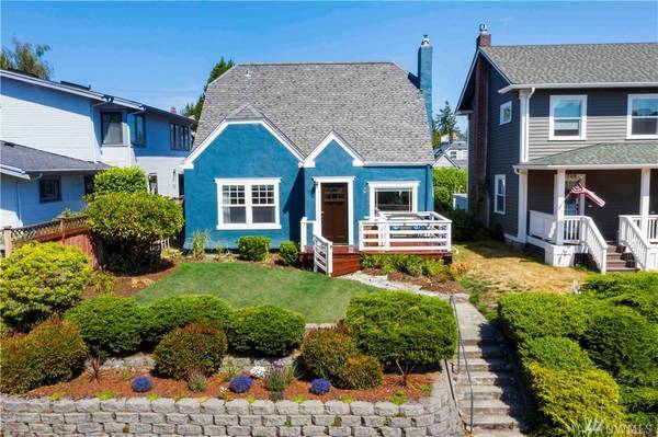 property at 3711 N 30th St