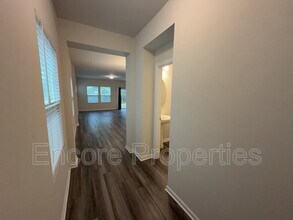 304 Joneshaven Dr in Fuquay Varina, NC - Building Photo - Building Photo