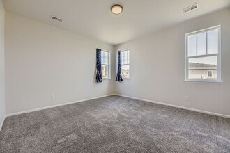 3860 N Gold Bug St in Aurora, CO - Building Photo - Building Photo