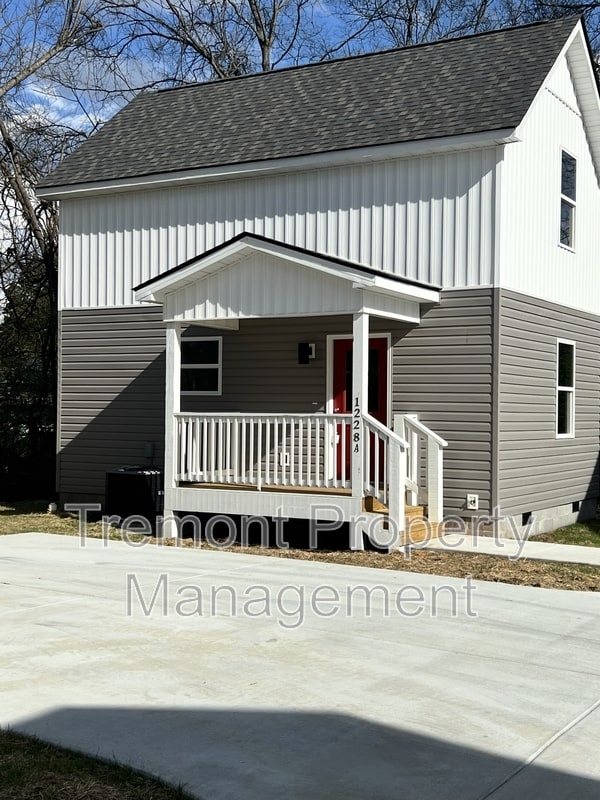 property at 1228 Sholar Ave