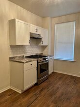 676 Middle Ave, Unit B 1st Floor in Wilmerding, PA - Building Photo - Building Photo