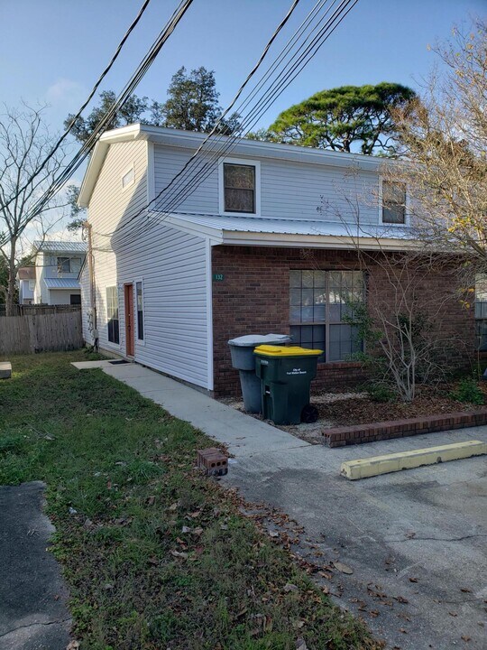 132 Alder Ave SE in Fort Walton Beach, FL - Building Photo